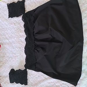 Strapless top with lace sleeves